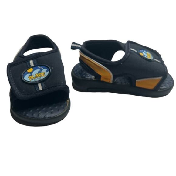 The Childrens Place size 3/4 sandals - Picture 1 of 5